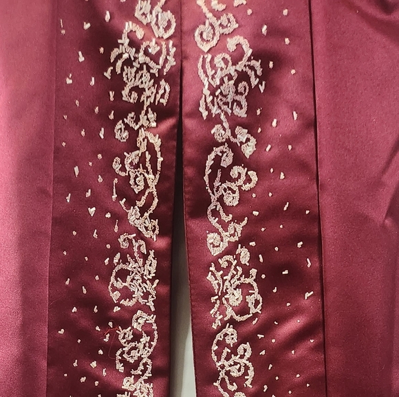 Fiesta Burgundy Formal Evening Prom Gown - size xsmall NWT - Picture 5 of 14